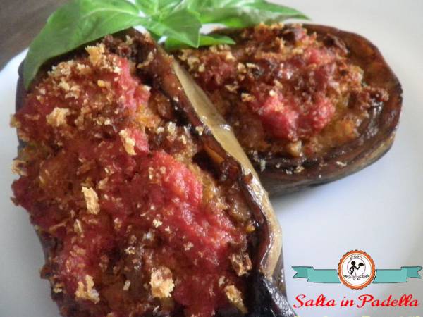 Barchette di Melanzane ripiene con salame e pane - Preparazione tappa 1