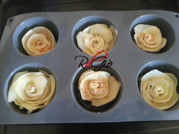 Roselline di Pasta Sfoglia con Patate - Preparazione tappa 4