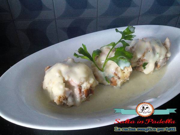 Canederli con wurstel allo speck e crema di patate al gorgonzola - Preparazione tappa 1