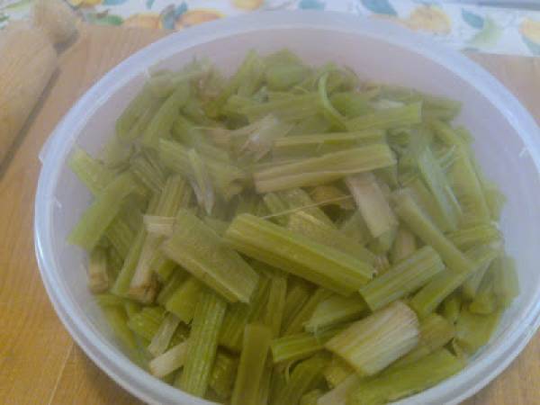 Cardi con salsiccia di maiale - Preparazione tappa 2