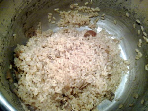 Risotto ai funghi secchi (in pentola a pressione) - Preparazione tappa 2