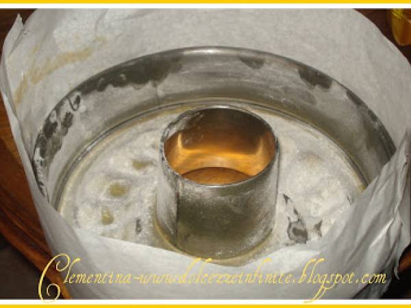CIAMBELLONE AMERICANO O CHIFFON CAKE - Preparazione tappa 3