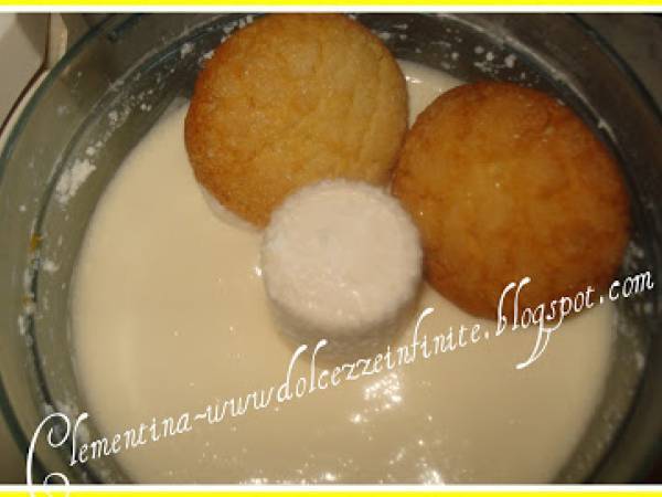 SBRICIOLATA CON RICOTTA, AMARETTI E MANDORLE - Preparazione tappa 1