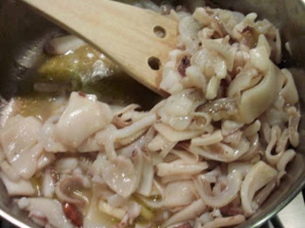 Totani ripieni - ricetta tradizionale - Preparazione tappa 3