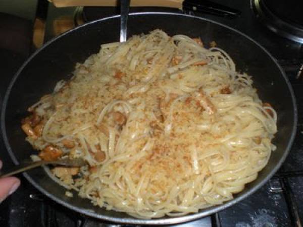 Linguine con funghi e mollica fritta - Preparazione tappa 4