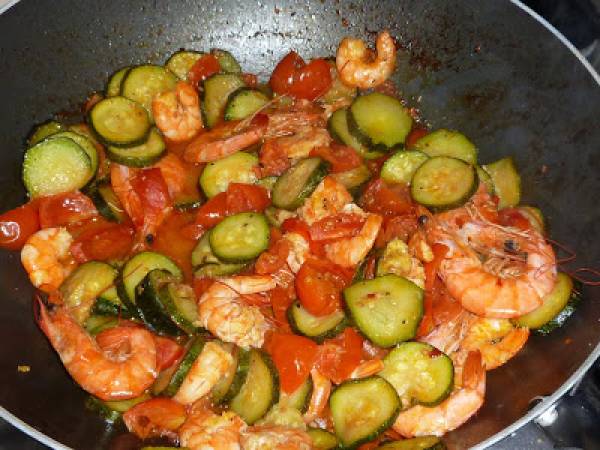 Paccheri con Mazzancolle, zucchine e pomodorini - Preparazione tappa 4