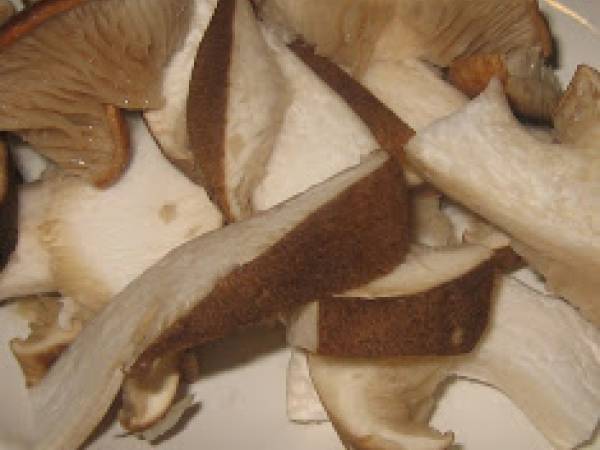 TAGLIATELLE VERDI AL RAGU' DI FUNGHI - Preparazione tappa 2