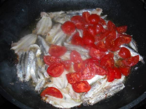 Pasta con acciughe e peperoni - Preparazione tappa 2