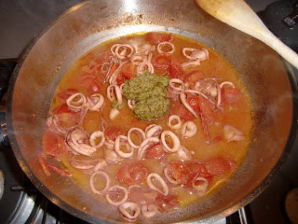 Gnocchetti con totani e pesto - Preparazione tappa 3