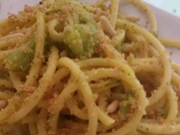 Bucatini con broccoli zafferano e pangrattato tostato - Preparazione tappa 5