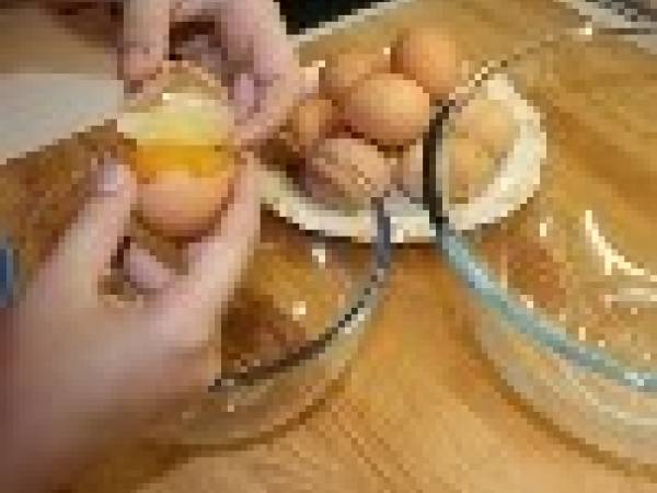 La ricetta per una perfetta crema pasticcera. Con foto passo passo. - Preparazione tappa 2