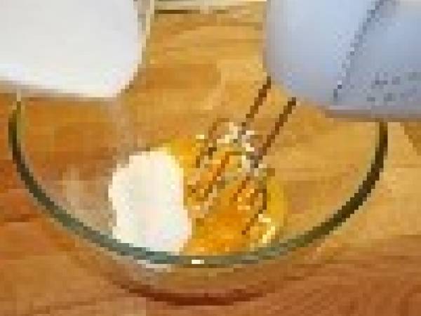 La ricetta per una perfetta crema pasticcera. Con foto passo passo. - Preparazione tappa 3