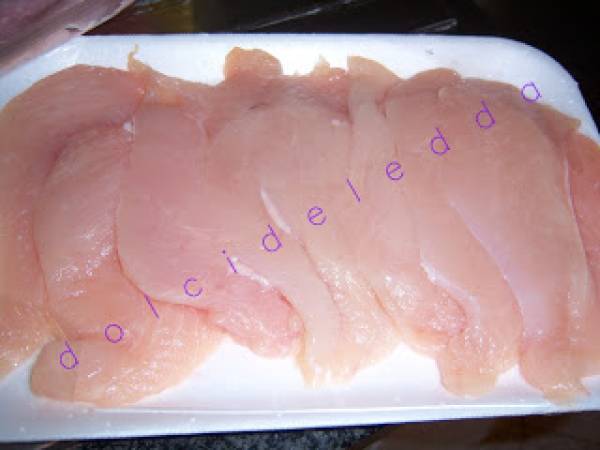 Involtini di pollo in salsa al formaggio - Preparazione tappa 1