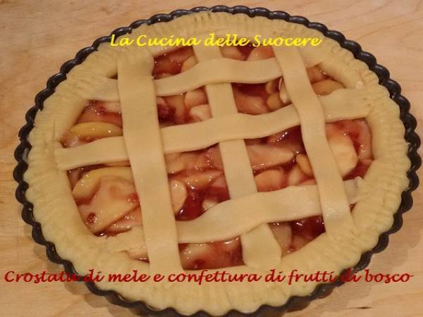 Crostata di mele e confettura di frutti di bosco - Preparazione tappa 3