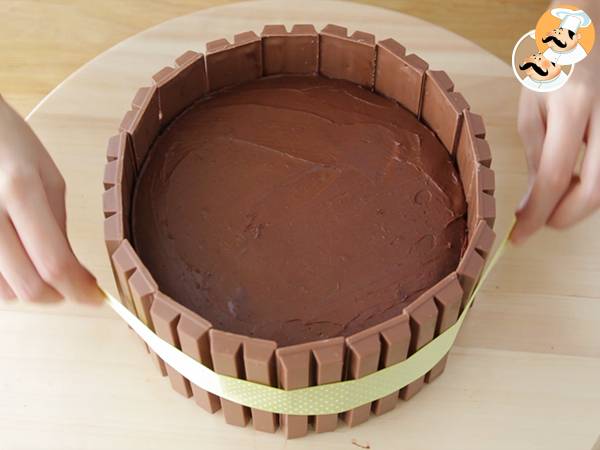 Torta KitKat ed M&M's - Preparazione tappa 10