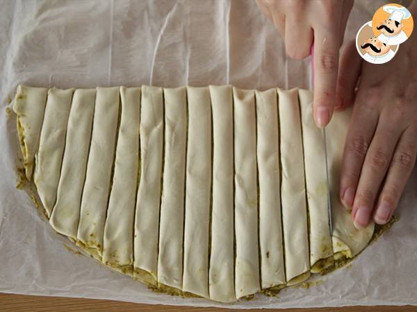 Treccine di pesto e parmigiano - Preparazione tappa 2