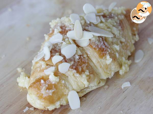 Croissants alle mandorle - Preparazione tappa 6