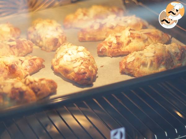 Croissants alle mandorle - Preparazione tappa 7