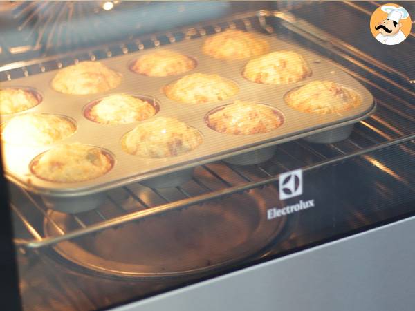 Muffins salati con olive e prosciutto - Preparazione tappa 5