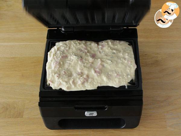 Waffle di patate con bacon e formaggio - Preparazione tappa 4