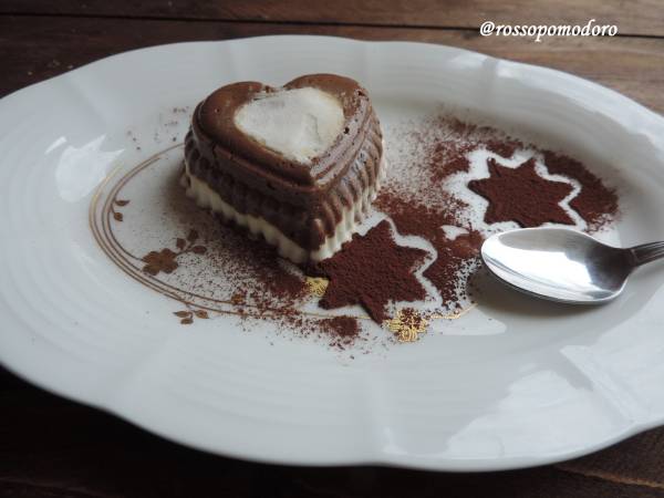 Dessert freddo biscotti secchi cacao e mascarpone - Preparazione tappa 1