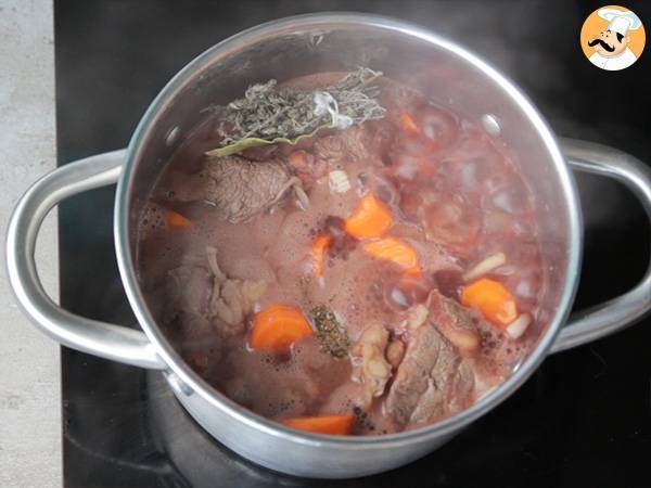 Boeuf Bourguignon (Manzo alla borgognona) - Ricetta tradizionale francese - Preparazione tappa 3