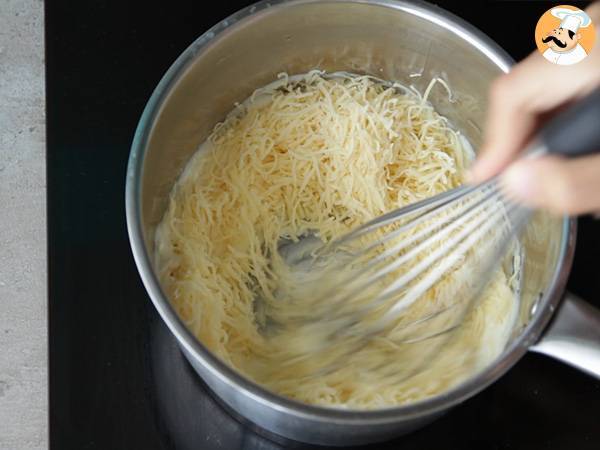 Soufflé al formaggio - Ricetta Facile - Preparazione tappa 3