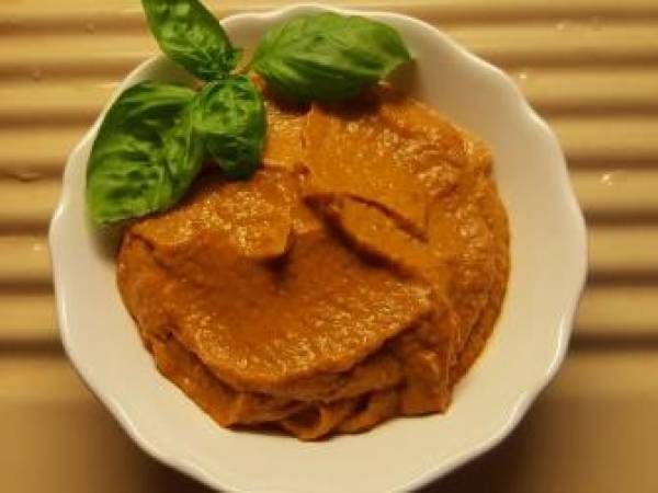 Spaghetti di zucchine al sugo di pomodoro a freddo - Preparazione tappa 4