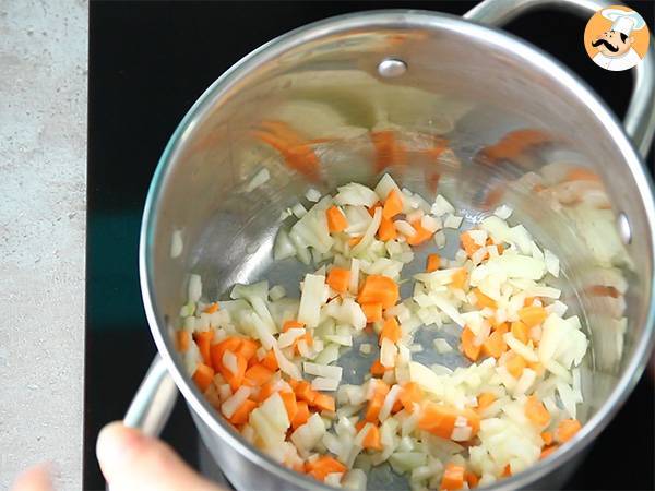 Rillettes di pollo: la ricetta francese facile e gustosa da spalmare - Preparazione tappa 1