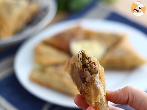 Samosa di carne: l'antipasto speziato che conquista a ogni morso - Preparazione tappa 7
