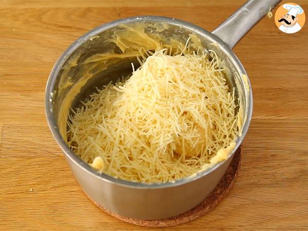 Gougères al formaggio - Preparazione tappa 1