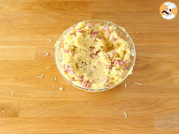 Sformato di Pasqua, la ricetta economica e saporita - Preparazione tappa 3