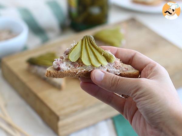 Tartine con paté e cetriolini - Preparazione tappa 5