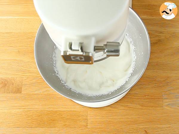 Mousse ai lamponi delicata - Preparazione tappa 3