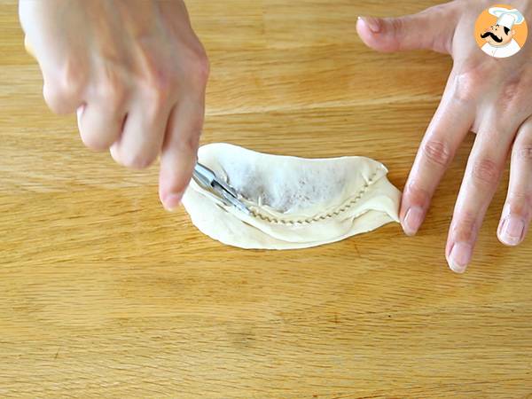 Corna di gazzella: il dolce marocchino alle mandorle dal cuore morbido - Preparazione tappa 6