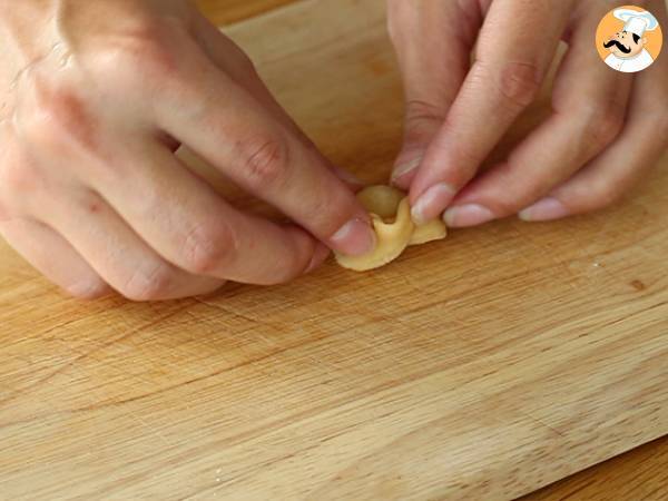 Tortellini con prosciutto crudo, parmigiano e basilico fresco - Preparazione tappa 7