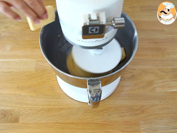 Waffle di Liegi, la ricetta originale - Preparazione tappa 2