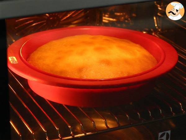 Torta rovesciata all'ananas - Ricetta semplice e golosa - Preparazione tappa 6