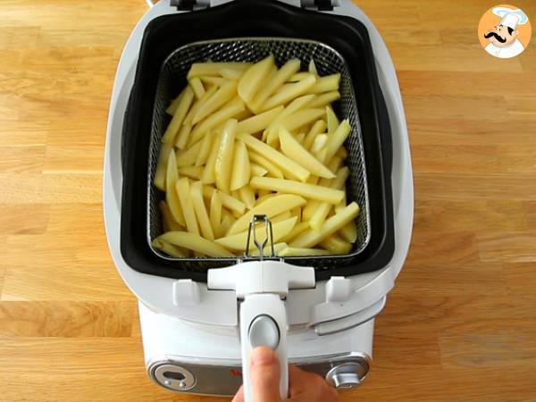 Patatine fritte fatte in casa, il segreto per renderle croccanti e gustose! - Preparazione tappa 3