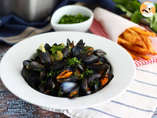 Moules frites - Ricetta belga - Preparazione tappa 7