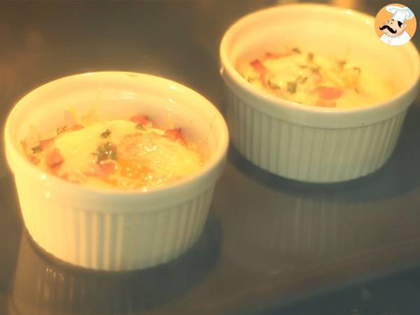 Uova in cocotte con pancetta, la ricetta ideale per una cena last minute! - Preparazione tappa 3