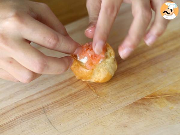 Bignè salati con salmone affumicato - Preparazione tappa 6