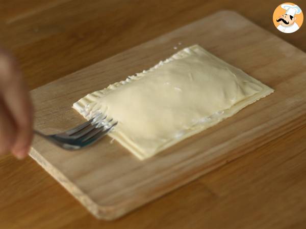 Fagottini di sfoglia con prosciutto e formaggio - Preparazione tappa 3