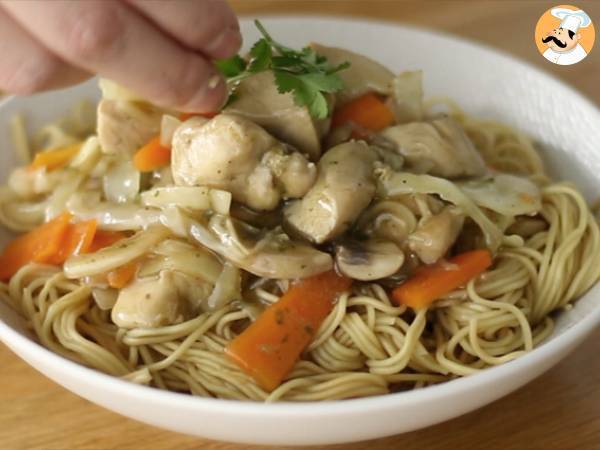 Chow mein - Ricetta cinese - Preparazione tappa 7