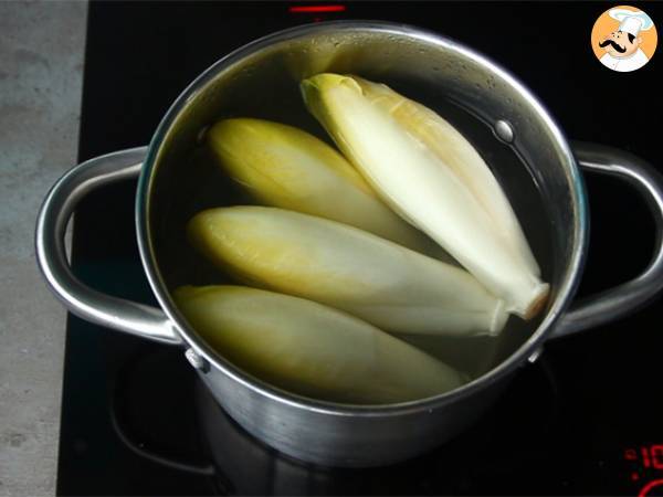 Indivia al gratin con prosciutto - Preparazione tappa 1