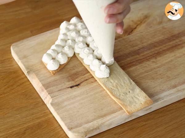 Number cake, la torta a forma di numero ideale per un'occasione speciale - Preparazione tappa 8