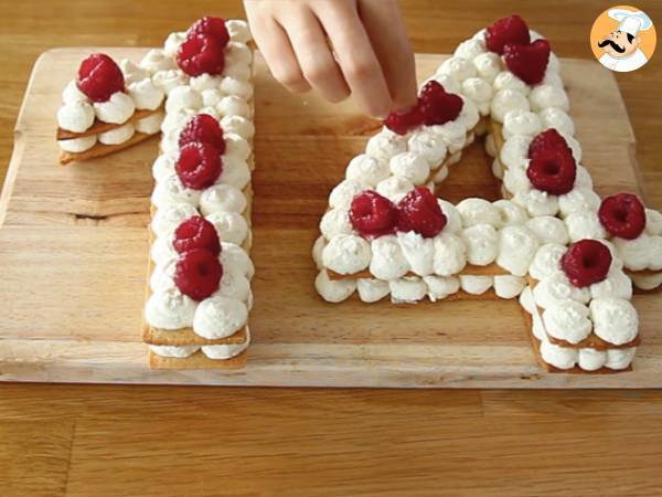 Number cake, la torta a forma di numero ideale per un'occasione speciale - Preparazione tappa 10