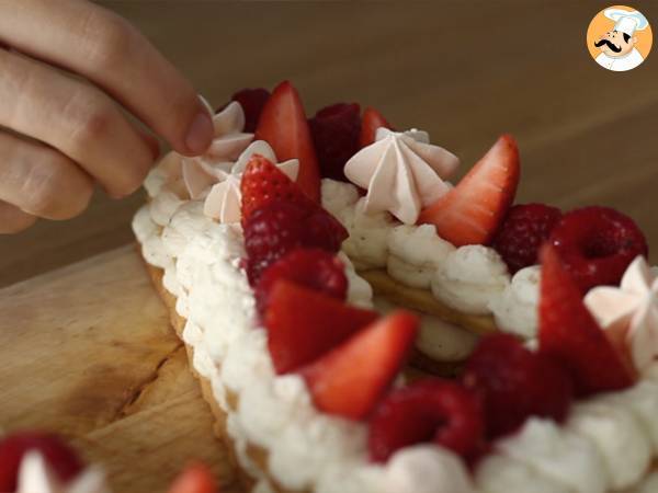 Number cake, la torta a forma di numero ideale per un'occasione speciale - Preparazione tappa 11