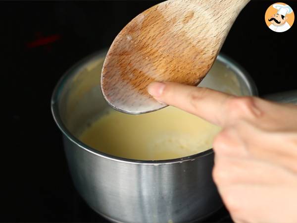 Bavarese lamponi e cioccolato bianco (video tutorial) - Preparazione tappa 4