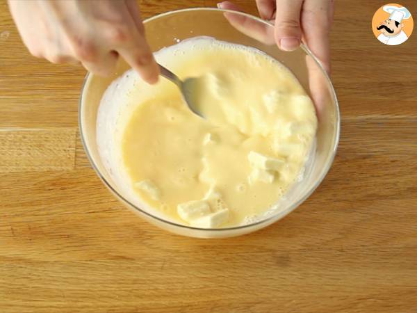 Bavarese lamponi e cioccolato bianco (video tutorial) - Preparazione tappa 5